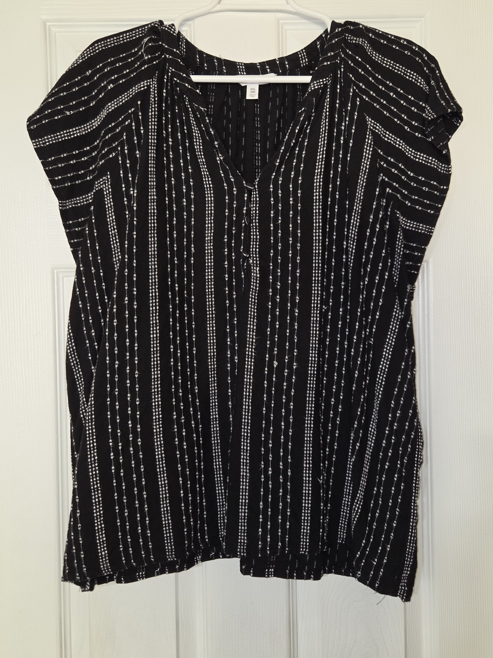 Black and White Top